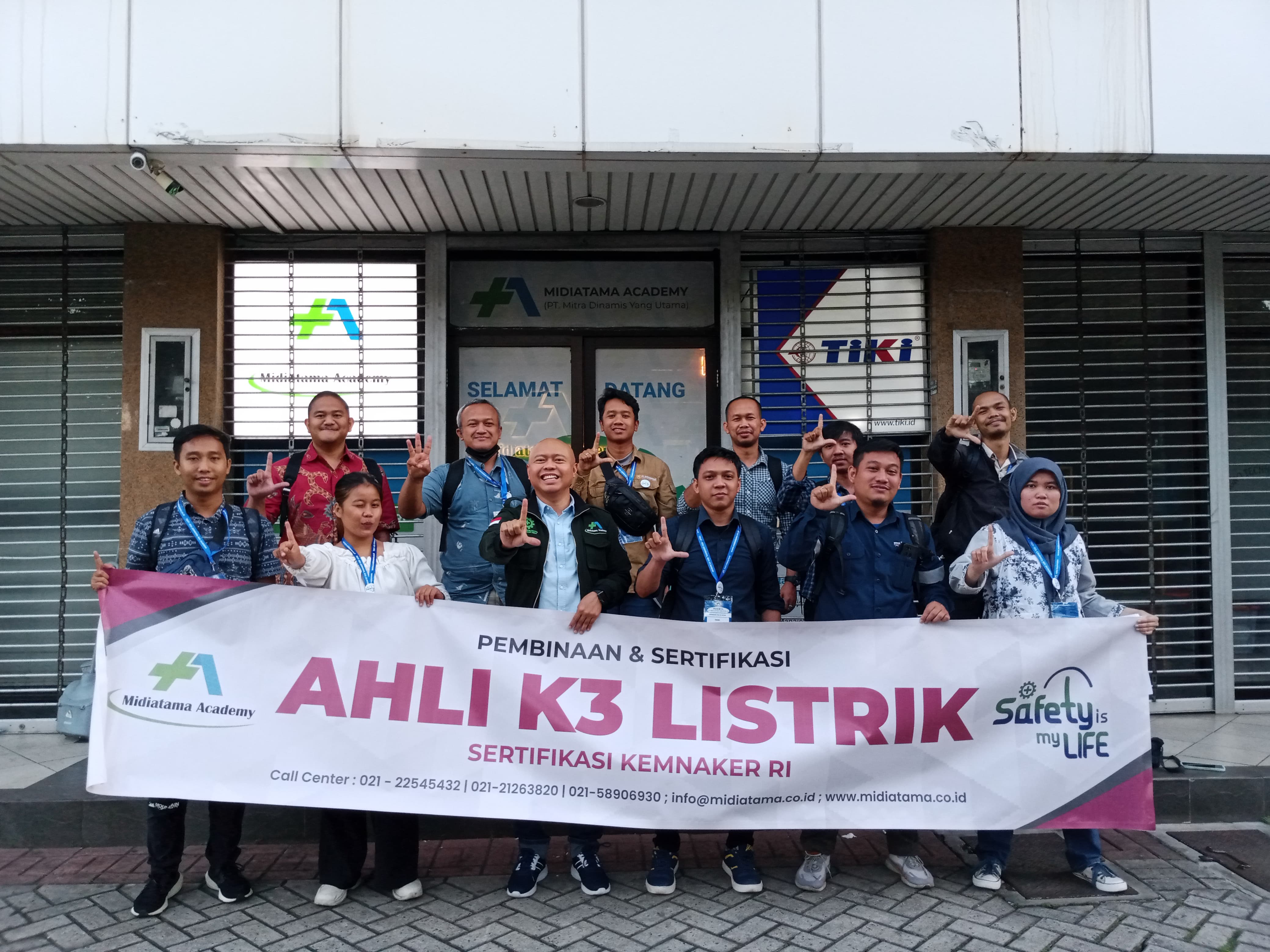 Gallery Ahli K Listrik Batch Midiatama Academy